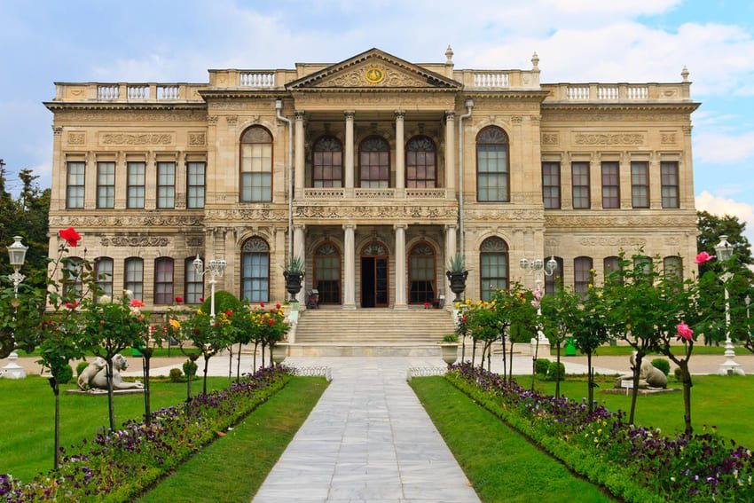 Magnifique bâtiment Dolmabahçe à Istanbul, Turquie