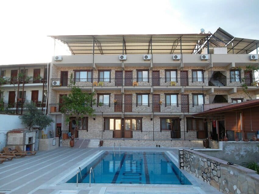 Ozturk Hotel