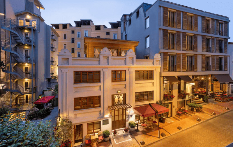 Çukurcuma Hamamı, położony w artystycznej dzielnicy Cihangir: dyskretny adres prawdziwych mieszkańców Stambułu, z dala od turystycznych tras.